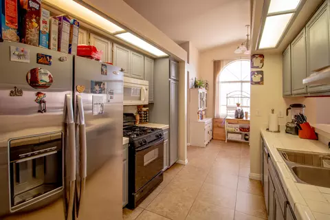 2354 Kettering St E, Lancaster, CA 93535 photo 11