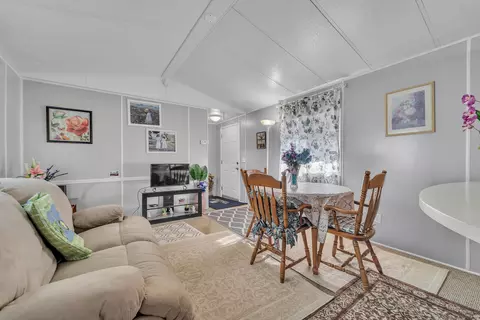 45415 28th St E #55, Lancaster, CA 93535 photo 7
