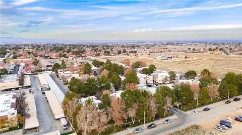 2807 Avenue K12 W #156, Lancaster, CA 93536