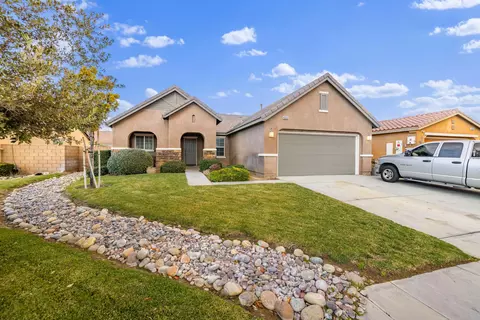 43512 Harbor St, Lancaster, CA 93536