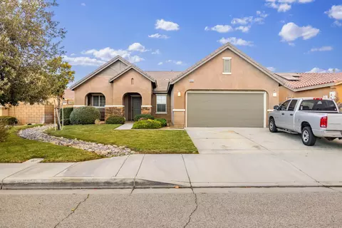 43512 Harbor St, Lancaster, CA 93536 photo 2