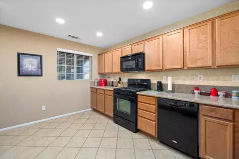 43512 Harbor St, Lancaster, CA 93536 photo 15