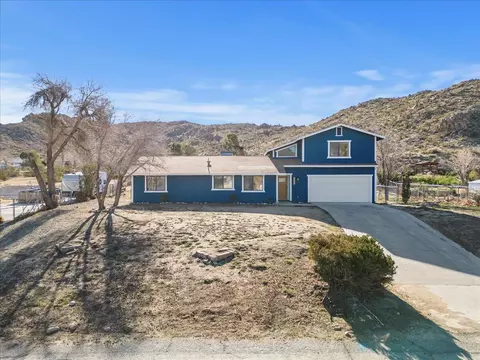 40002 176th St E, Lake Los Angeles, CA 93591