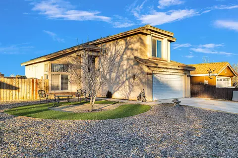 3103 Ave R 4 E, Palmdale, CA 93550 photo 2