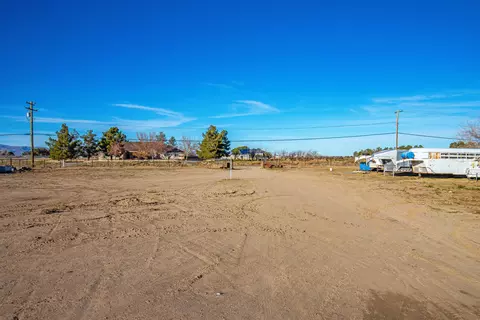 8628 Avenue E Ave W, Lancaster, CA 93536 photo 31