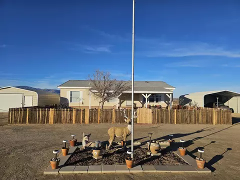 13677 Ave A W, Rosamond, CA 93560