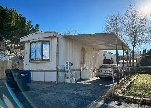 5711 Columbia Way W #42, Lancaster, CA 93536