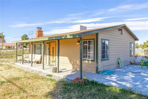 1545 Avenue O4 W, Palmdale, CA 93551