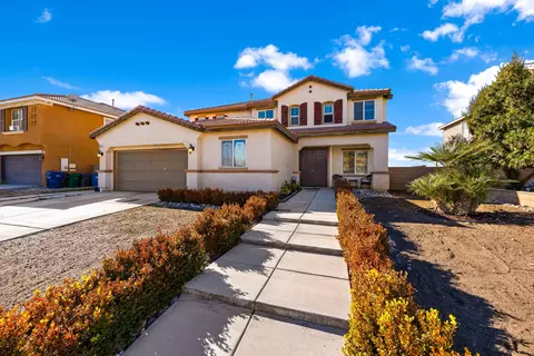 38125 Desert Hawk Dr, Palmdale, CA 93552