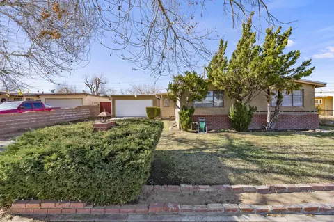 44131 3rd St E, Lancaster, CA 93535