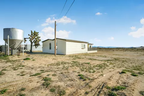 4327 Gibbs Ave, Mojave, CA 93501 photo 21