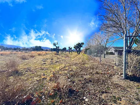 W 13th Street, Palmdale, CA 93551 photo 8