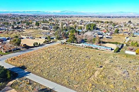 W 13th Street, Palmdale, CA 93551 photo 16