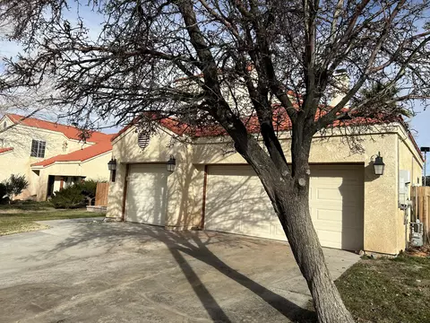 37270 Springfield St, Palmdale, CA 93552 photo 3