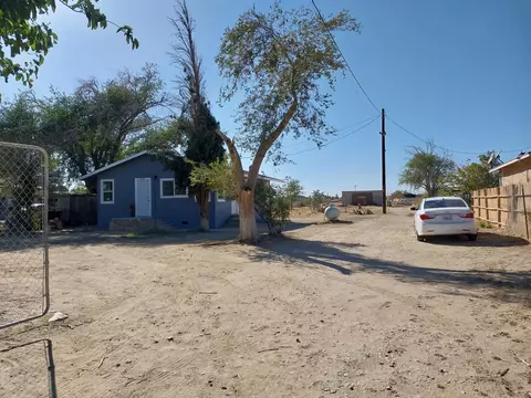 9129 Kemper Rd, Mojave, CA 93501 photo 1