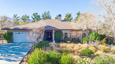 31939 Muirfield Dr, Llano, CA 93544