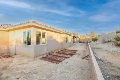 31704 Bogie Pl, Llano, CA 93544 photo 27