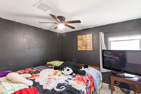 15900 Edwin St, Mojave, CA 93501 photo 4
