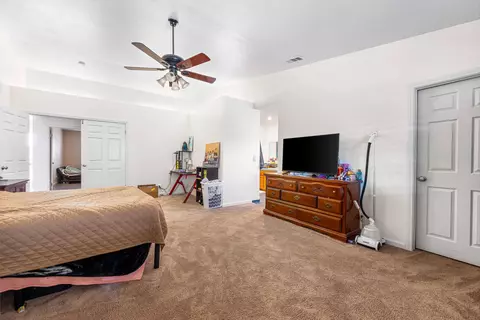 9081 Pinon Ave, Hesperia, CA 92345 photo 31