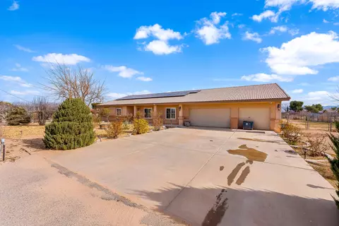 9081 Pinon Ave, Hesperia, CA 92345