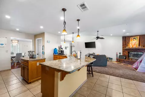 9081 Pinon Ave, Hesperia, CA 92345 photo 18