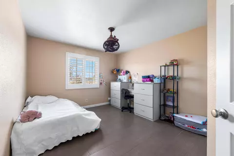 9081 Pinon Ave, Hesperia, CA 92345 photo 27