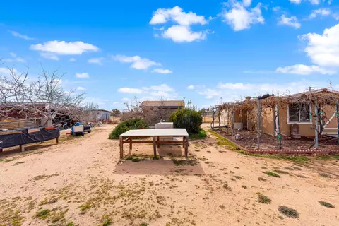 9081 Pinon Ave, Hesperia, CA 92345 photo 46