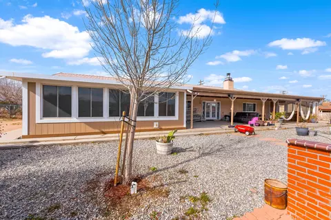 9081 Pinon Ave, Hesperia, CA 92345 photo 39