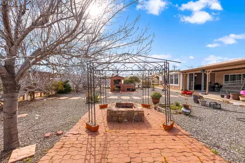 9081 Pinon Ave, Hesperia, CA 92345 photo 43