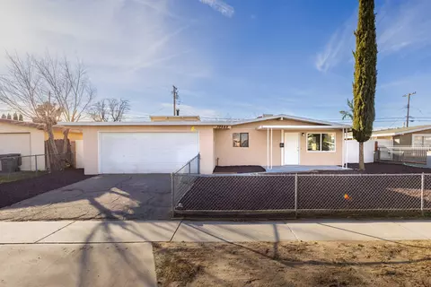 38449 37th St E, Palmdale, CA 93550