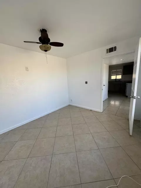 2557 Garnet Ln E, Lancaster, CA 93535 photo 9