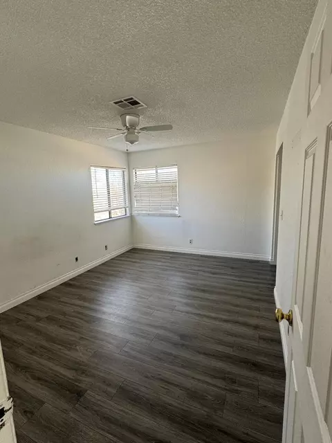 2557 Garnet Ln E, Lancaster, CA 93535 photo 32
