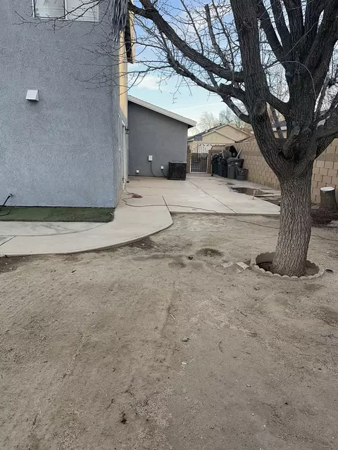 2557 Garnet Ln E, Lancaster, CA 93535 photo 35