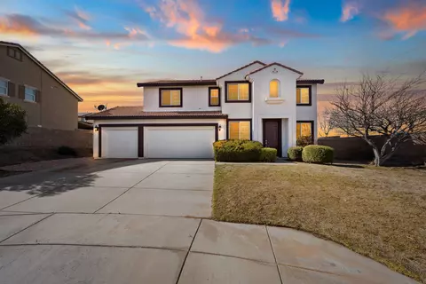 42355 Highland Ct, Lancaster, CA 93536