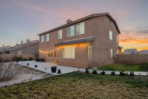 44842 Ruthron Ave, Lancaster, CA 93536 photo 5