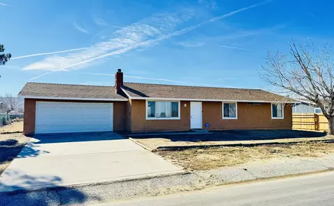 15724 Newmont Ave, Lancaster, CA 93535