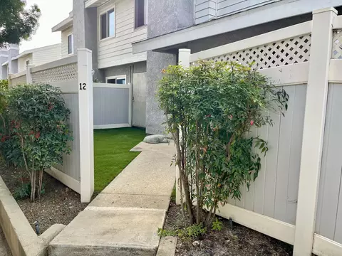 8350 Burnet Ave #12, North Hills, CA 91343