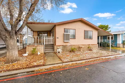 45111 E 25th St #41, Lancaster, CA 93535