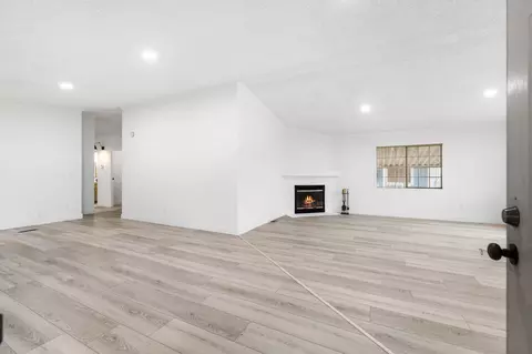 45111 E 25th St #41, Lancaster, CA 93535 photo 4