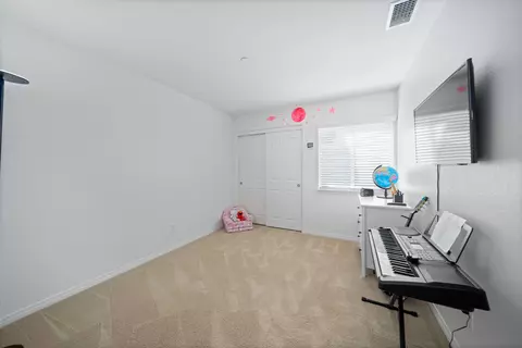 37100 Wilton Dr, Palmdale, CA 93550 photo 13