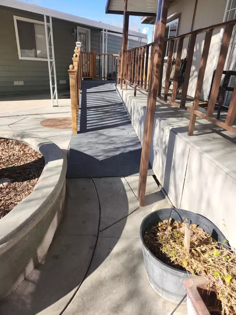 2330 J8 Ave E #102, Lancaster, CA 93535 photo 2