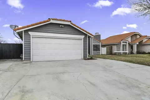 1603 Crestview Ct, Lancaster, CA 93535 photo 3