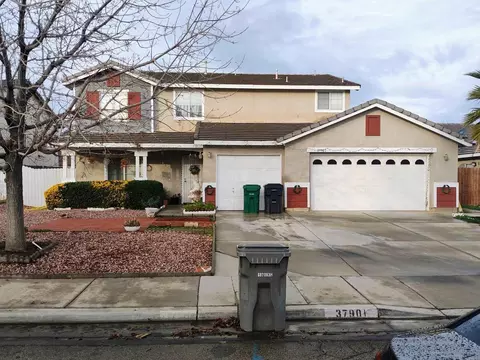 37901 Tamara Pl, Palmdale, CA 93550