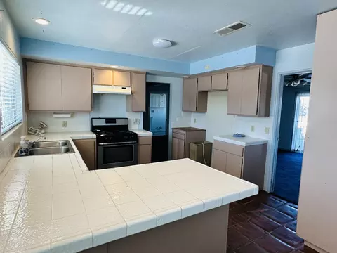 28048 Crestview Rd, Barstow, CA 92311 photo 13
