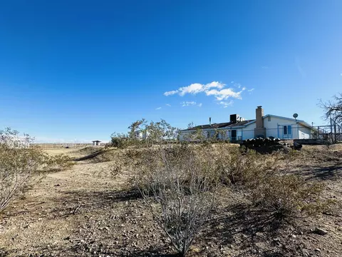 28048 Crestview Rd, Barstow, CA 92311 photo 31