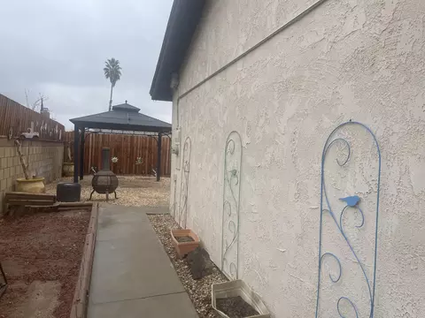 655 Ave J 4 E, Lancaster, CA 93535 photo 30