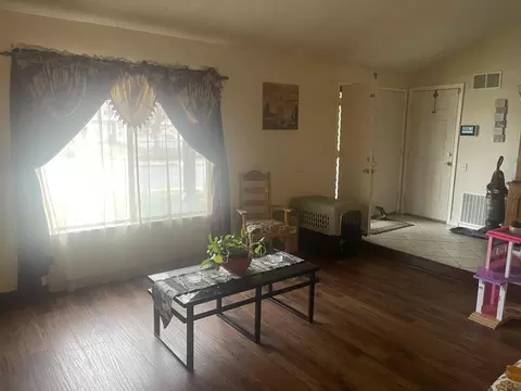 655 Ave J 4 E, Lancaster, CA 93535 photo 8