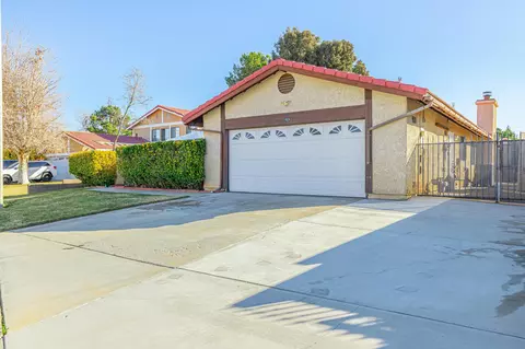 1824 Einstein St, Lancaster, CA 93535 photo 5