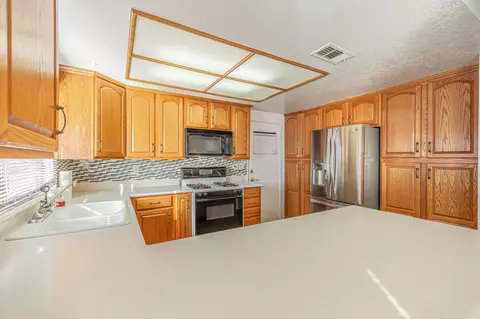 1824 Einstein St, Lancaster, CA 93535 photo 15