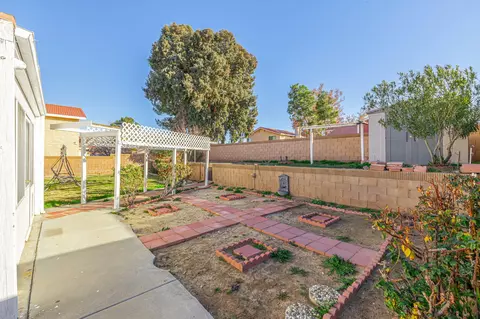 1824 Einstein St, Lancaster, CA 93535 photo 34